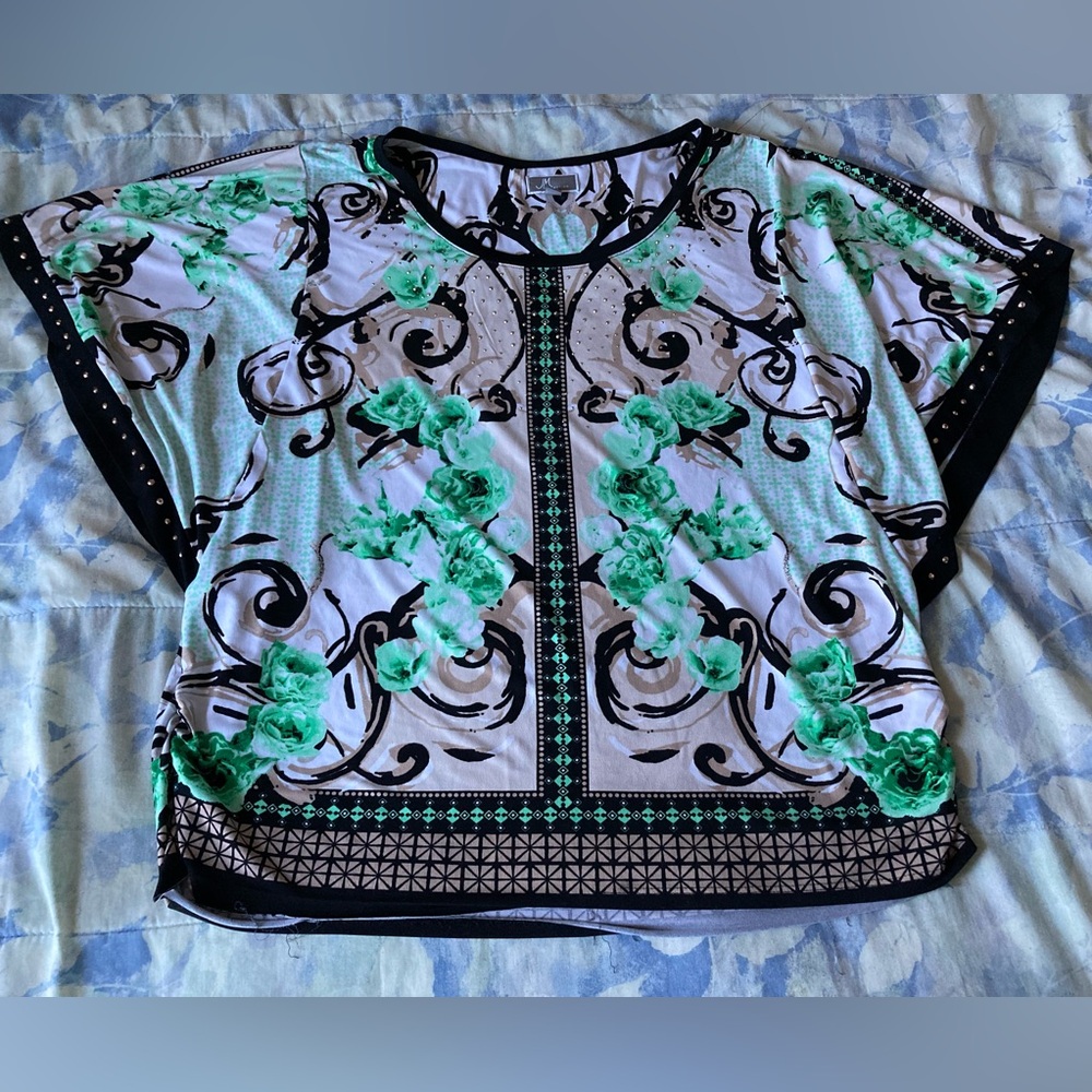 JM Collection Green & Black Top
